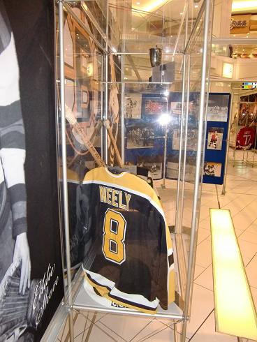 Cam Neely - HockeyCoach.se
