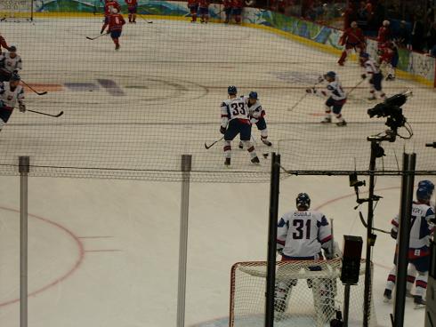 Zdeno Chara under uppvärmningen i matchen mot Norge